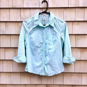 American Eagle BoyFit button down, size 8 (EUC)